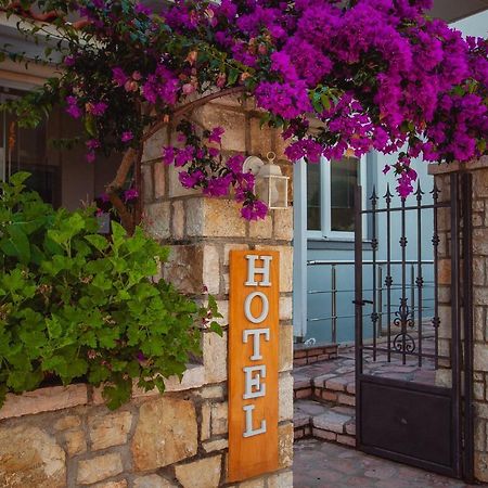 Rondos Hotel Himare Luaran gambar