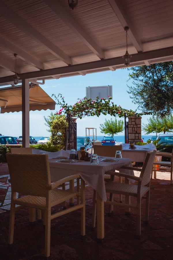 Rondos Hotel Himare Luaran gambar