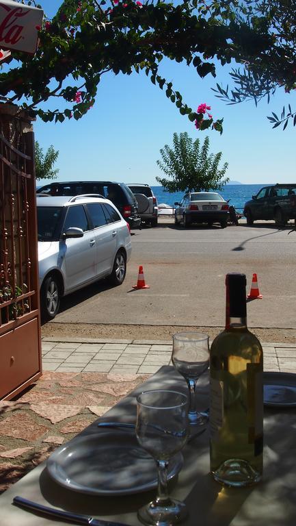 Rondos Hotel Himare Luaran gambar