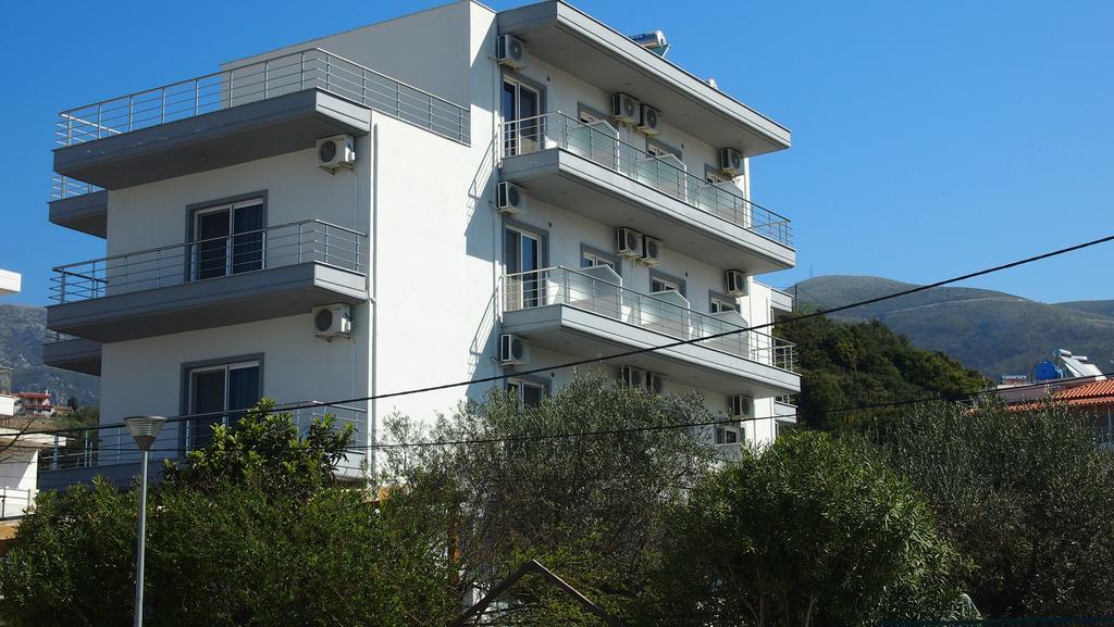 Rondos Hotel Himare Luaran gambar