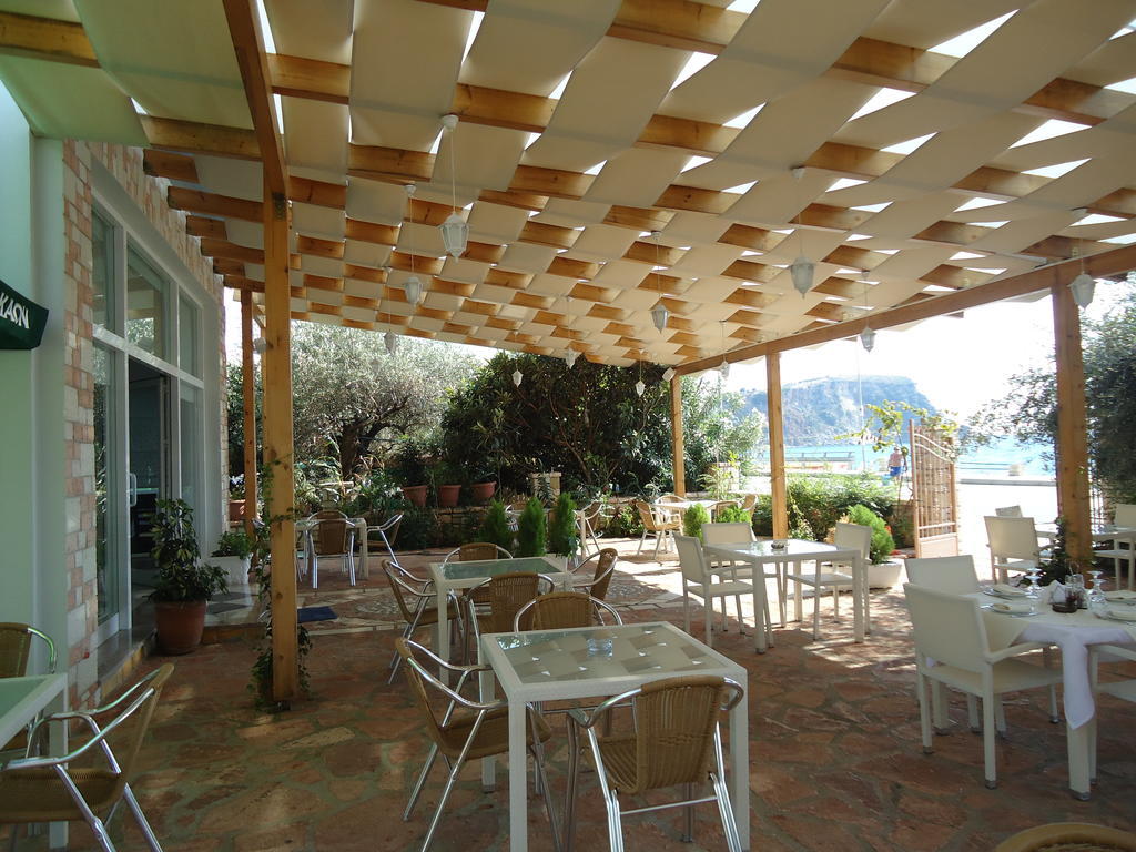 Rondos Hotel Himare Luaran gambar