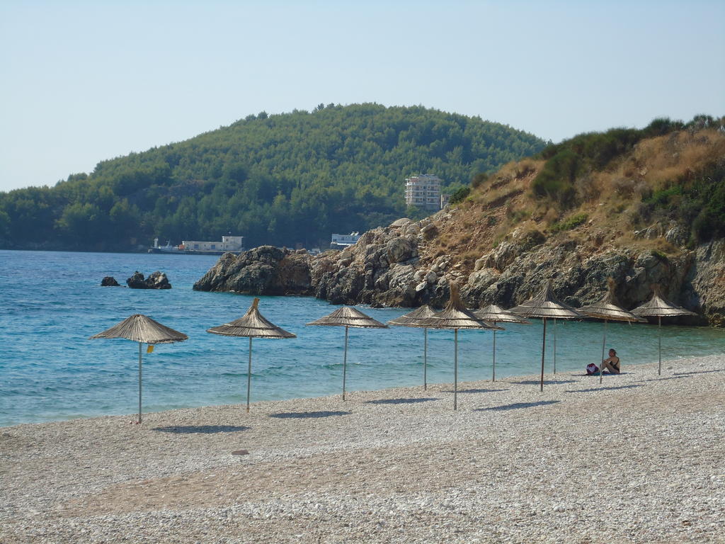 Rondos Hotel Himare Luaran gambar