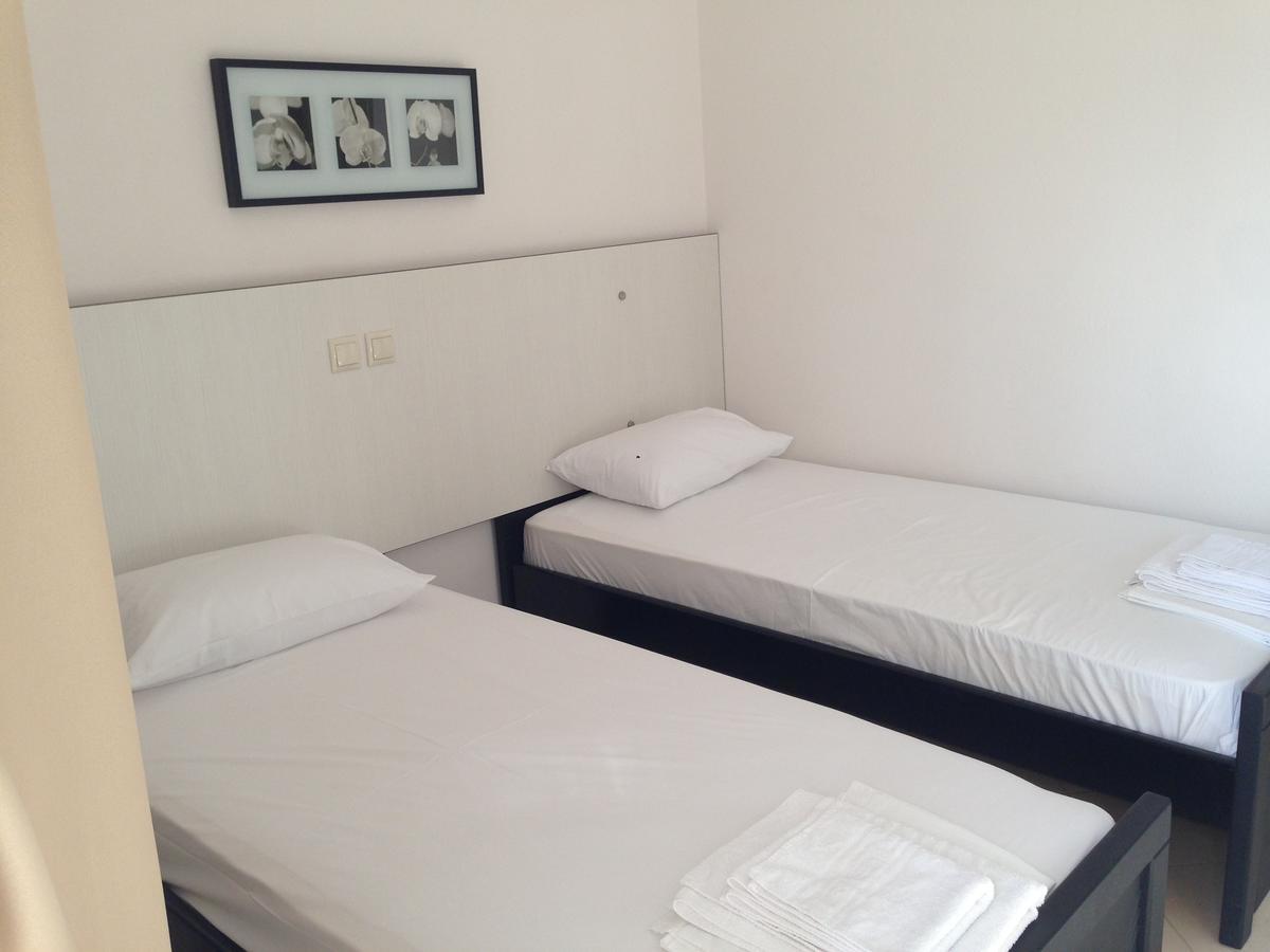 Rondos Hotel Himare Luaran gambar