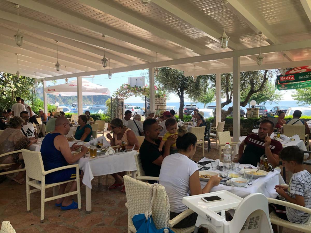 Rondos Hotel Himare Luaran gambar
